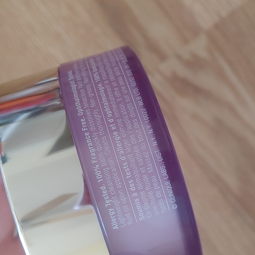 Take The Day Off Cleansing Balm - Picture 2 of 2